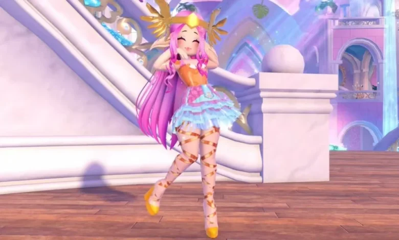 Seraphim Wings Royale High resellers still with code